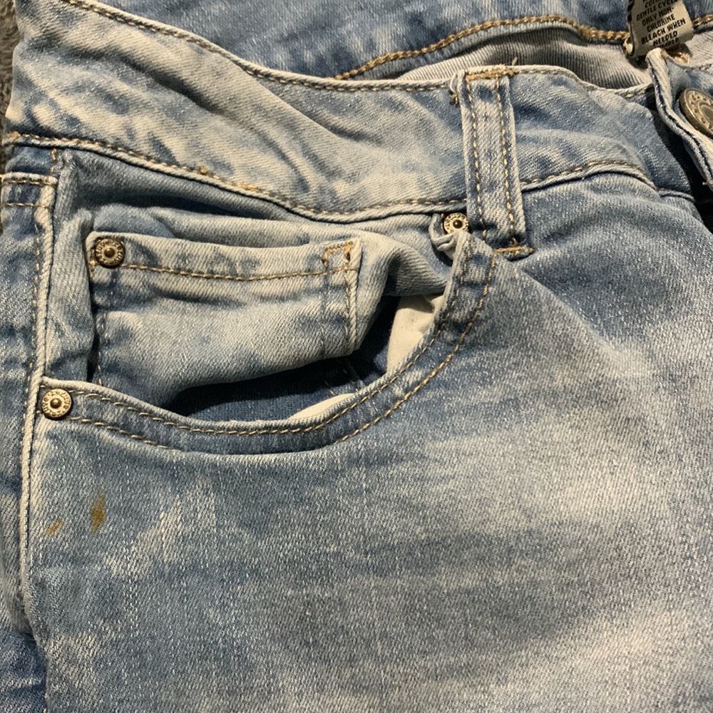 Refuge light wash jeans - Picture 4 of 4